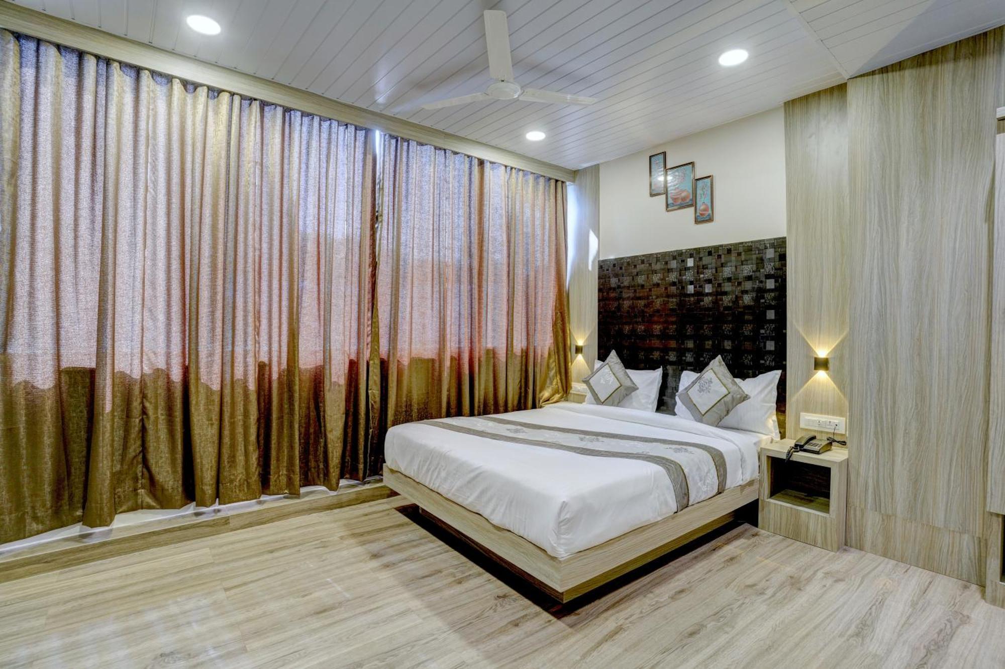 Arts International Guest house *